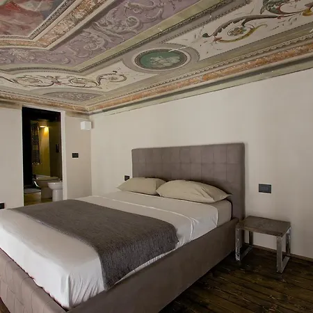 Charming | Residenza D'epoca Affittacamere Genova