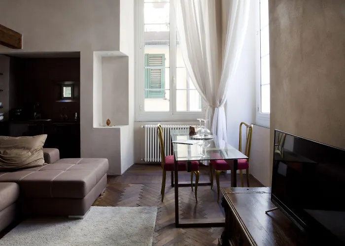 Charming | Residenza D'epoca Pensión Génova